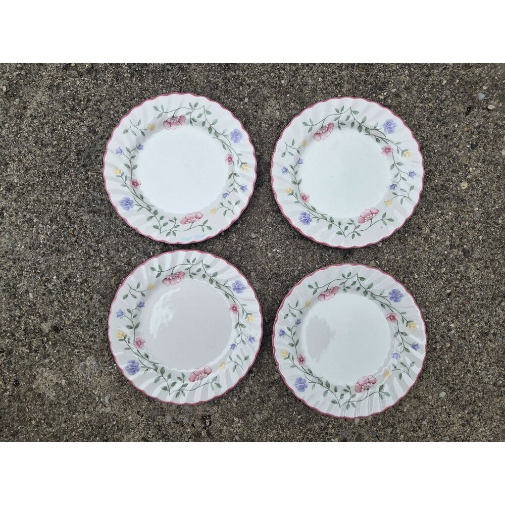 4 Johnson Bros Summer Chintz Bread & Butter Plates 6 1/4"